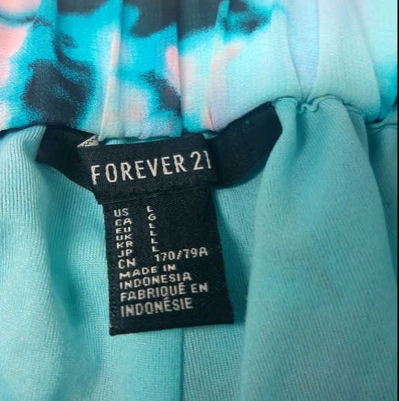 Forever 21 Tropical Palm Tree Shorts - Picture 6 of 6